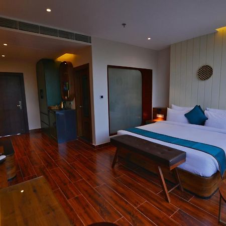 The Convoy Hotel Dibrugarh Exterior photo
