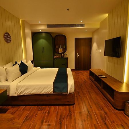 The Convoy Hotel Dibrugarh Exterior photo