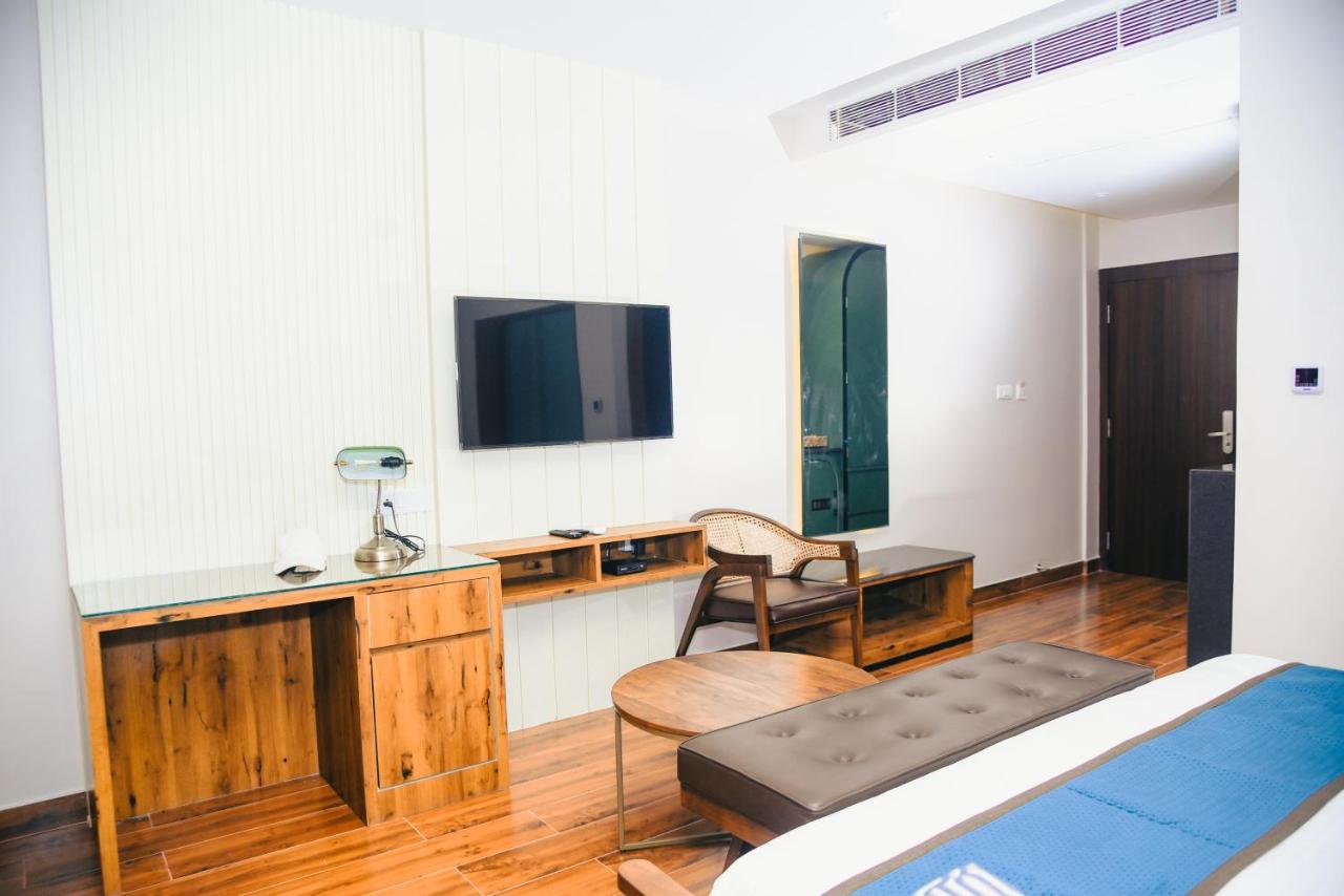 The Convoy Hotel Dibrugarh Exterior photo