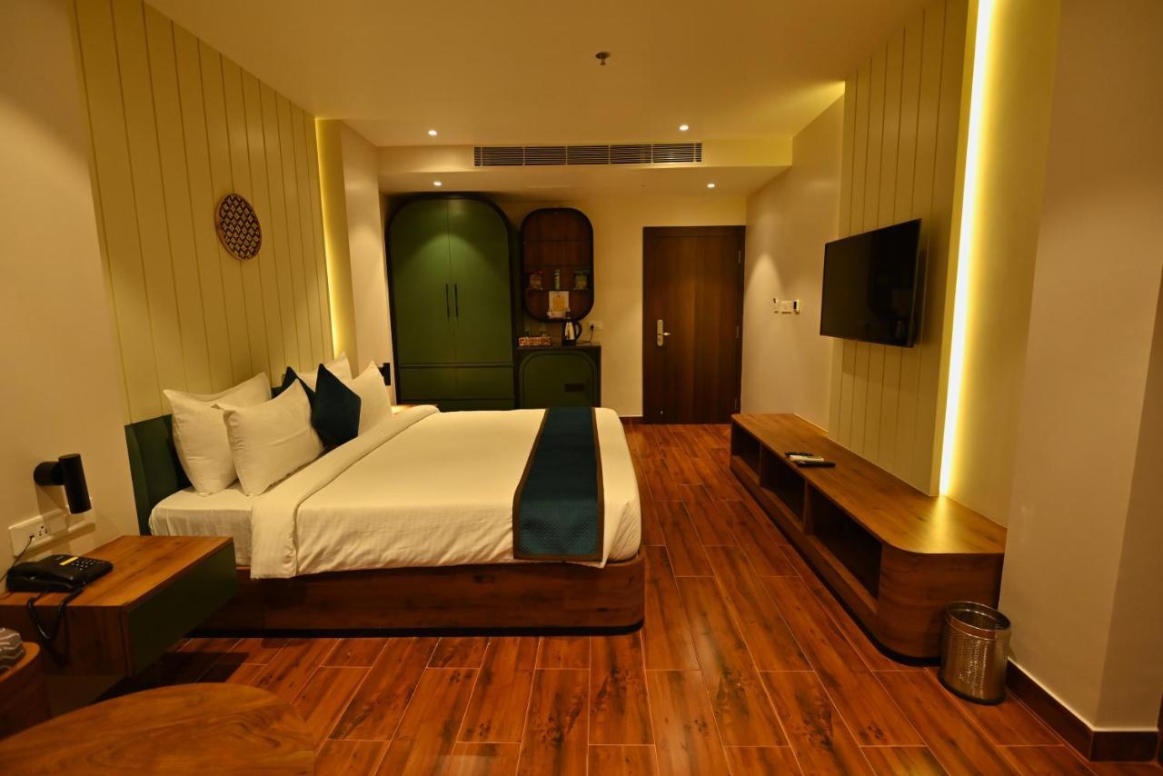 The Convoy Hotel Dibrugarh Exterior photo